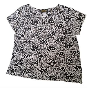 BOB MACKIE Wearable art SILK black white floral short sleeve top blouse ladies L